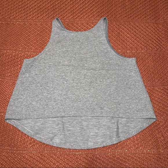 Lululemon High Low Crop top - Picture 1 of 3